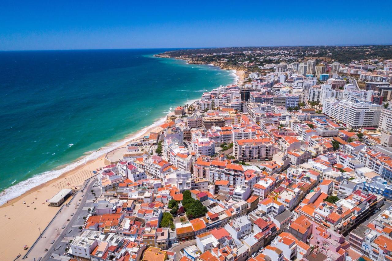 Apartamento Pe Na Areia, Armacao De Pera Bagian luar foto