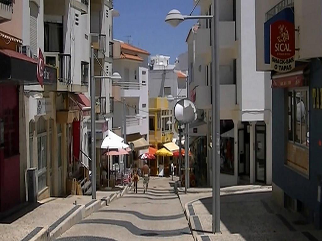 Apartamento Pe Na Areia, Armacao De Pera Bagian luar foto