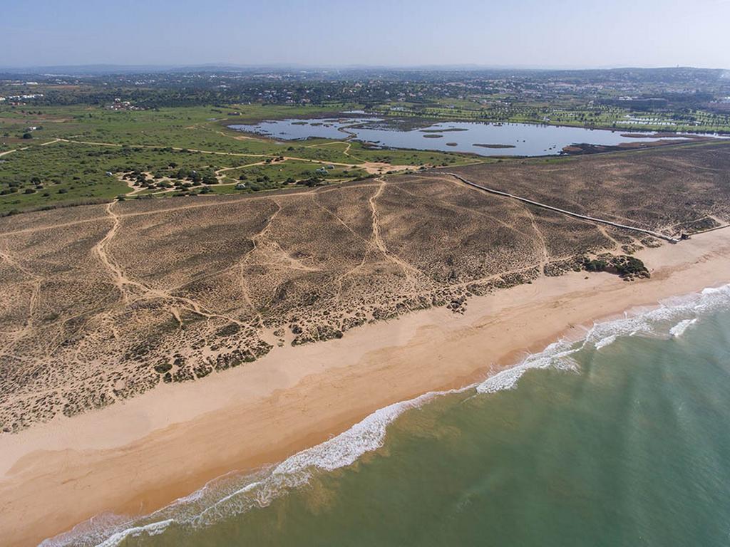 Apartamento Pe Na Areia, Armacao De Pera Bagian luar foto