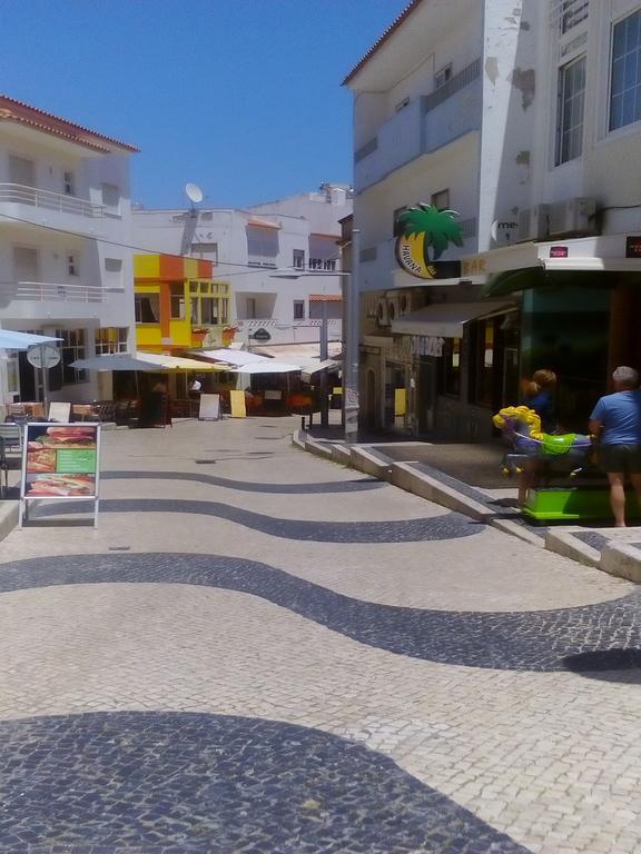 Apartamento Pe Na Areia, Armacao De Pera Bagian luar foto