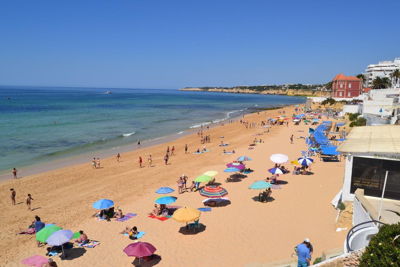 Apartamento Pe Na Areia, Armacao De Pera Bagian luar foto